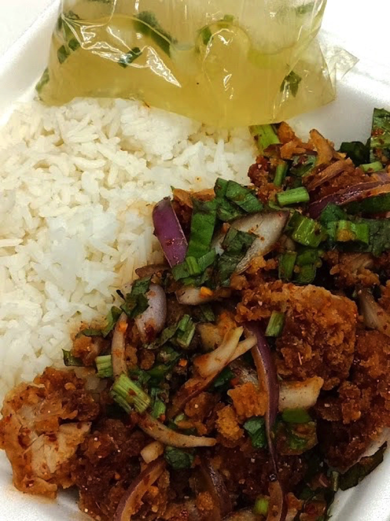 タイ タイ料理 サラメシ カオヤムガイセーブ ข้าวยำไก่แซ่บ