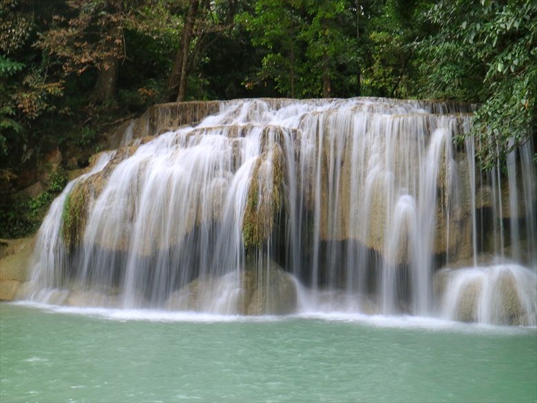 タイ エラワン国立公園 エラワンの滝 カンチャナブリ 観光